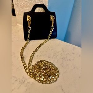 Authentic 🖤 and RARE ♠️ Salvatore Ferragamo Mini Bag/Wallet with UB Chain